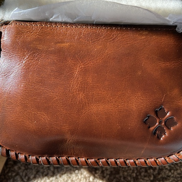 NWT Patricia Nash Italian Leather Finch Crossbody Bag — Sherpa Flap in Natural - Picture 11 of 11